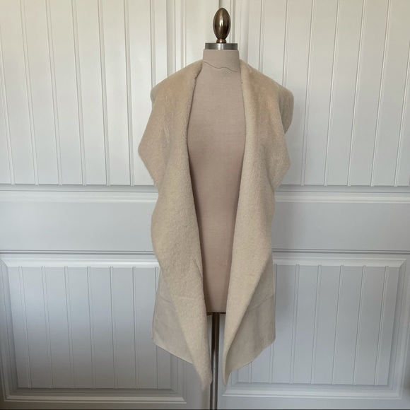 🎉HOST PICK🎉 Love Token Faux Fur Cream Draped Vest - Picture 2 of 8